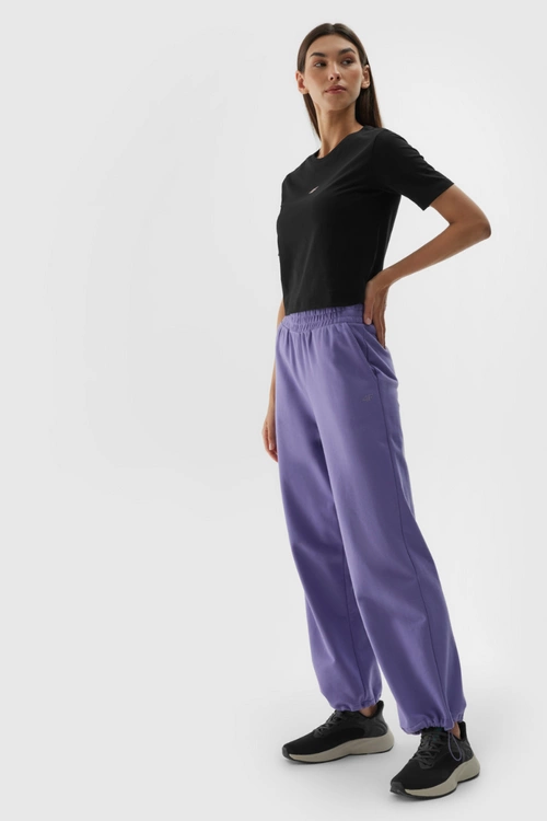 Damski Bawełniany T-shirt Slim Cropped 4F 4FWAW24TTSHF1701-20S Czarna