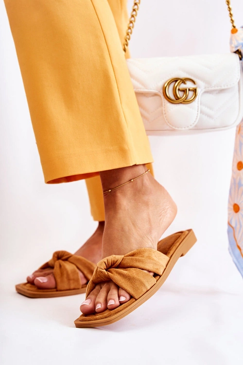 Damskie Modne Zamszowe Klapki Camel Lorrie