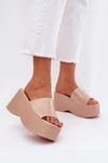 Lakierowane Klapki Damskie Na Platformie I Koturnie Beżowe Nellevia