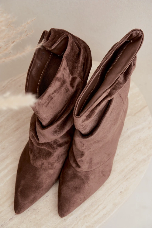 Wsuwane Botki Typu Slouchy Na Obcasie Khaki Farren