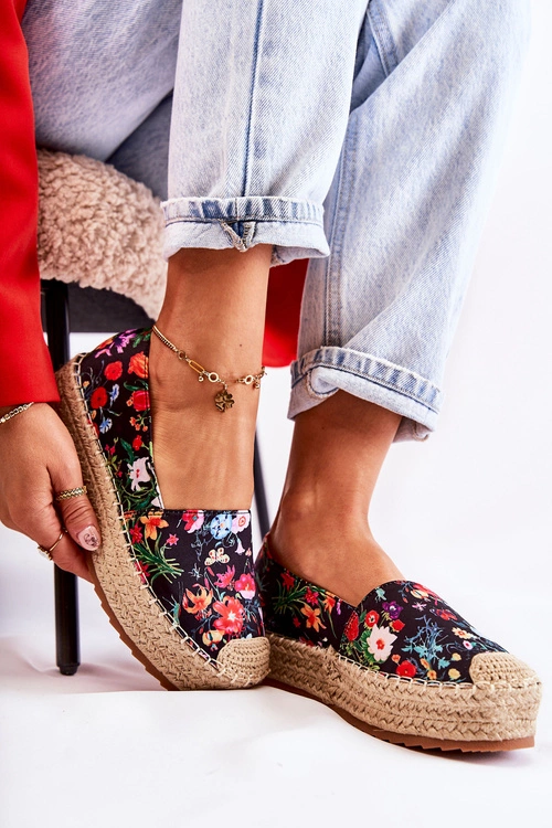 Modne Wsuwane Espadryle W Kwiaty Czarne Morice