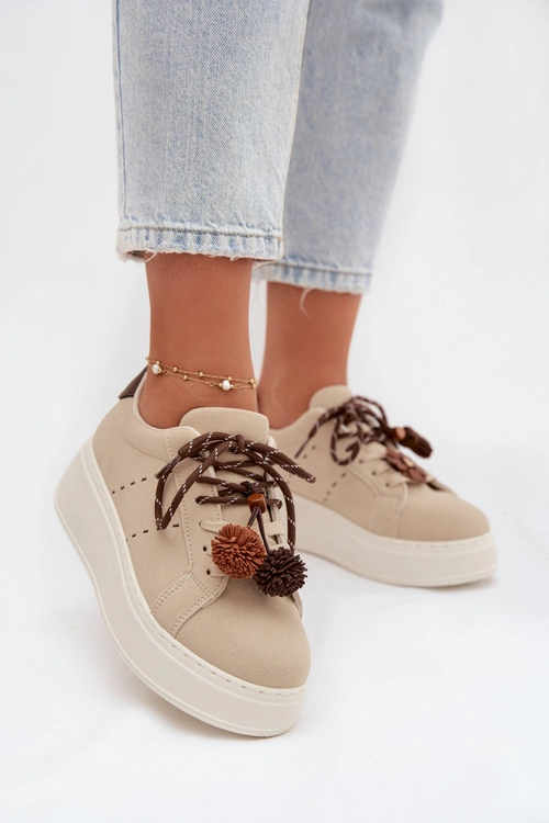Sneakersy Damskie Na Platformie Z Ozdobnymi Pomponami Beżowe Corinna
